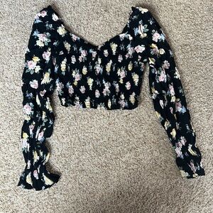 Black crop top long sleeve